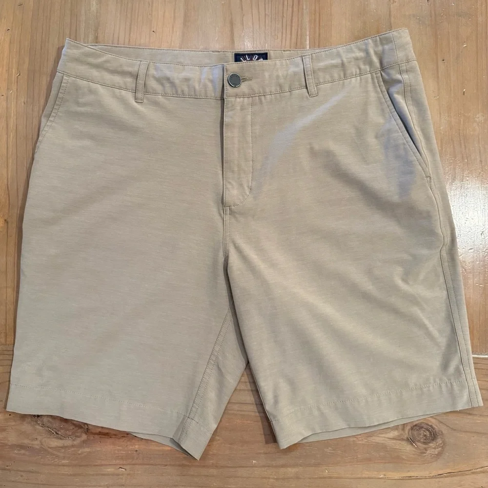 Faherty 9” All Day Shorts Khaki Color Sz36 Excellent Condition